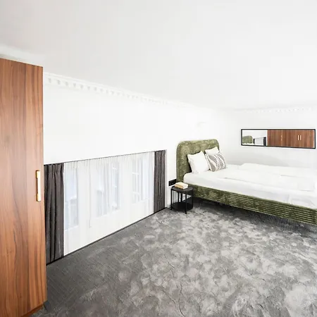 Garden Retreat For Two! Brand New Ii Budapest